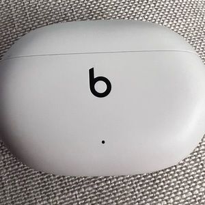 Beats Studio Buds (White)